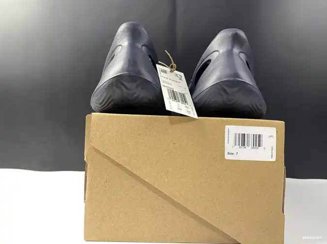 GV7903 RNNR Foam Blue Mineral Adidas Yeezy 0525
